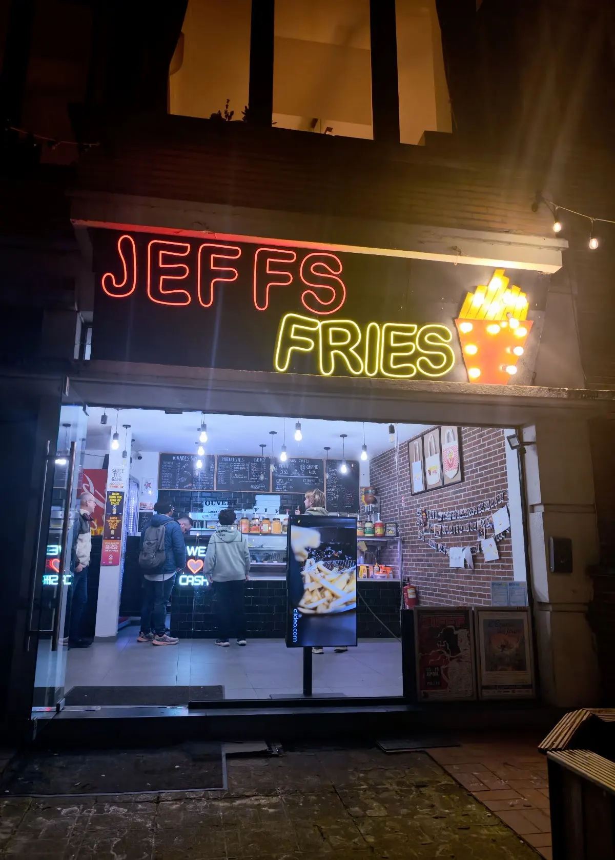 Jeff's Fries, Ixelles