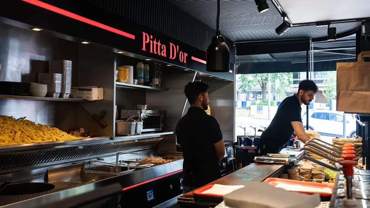 Pitta D’Or | Neder-Over-Heembeek, Neder-Over-Heembeek